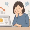 ノートパソコンの画面を見つめながら悩んでいる30代の日本人女性のイラスト。画面には収益アイコンと低評価マークが表示され、背景には下向きのグラフと考え込む様子を示す吹き出しが描かれている。